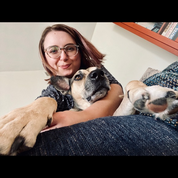 Meet your Posher, Bridget - Picture 5 of 5